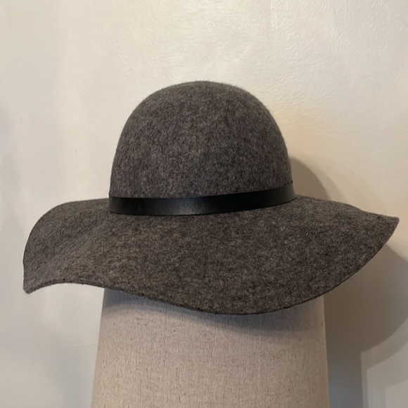 Charcoal Gray Wool Hat 4” Wide Brim Floppy Boho Cottagecore Peasant Romantic Hat - Picture 1 of 11